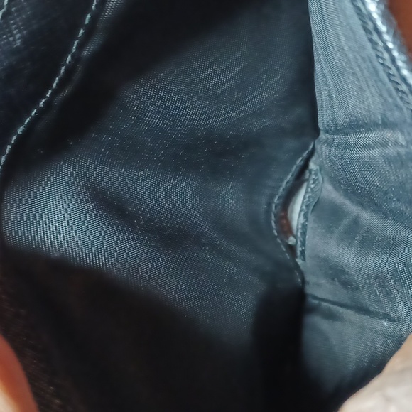 ♣️SALVATORE FERRAGAMO SAFFIANO LEATHER GANCINI WALLET - Picture 8 of 13